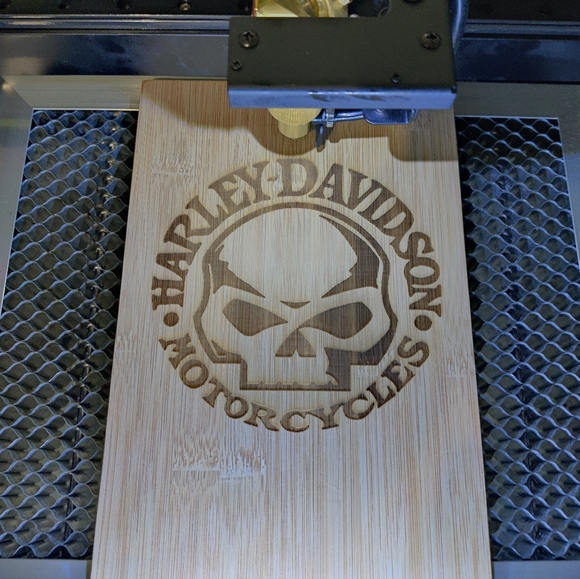 Willie G skull cutting board - Picture 2 of 4